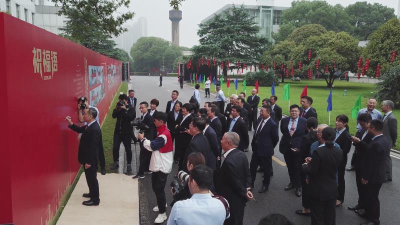 老子有钱lzyq88(中国)有限公司