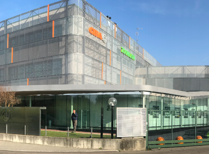 20201112140437_7328_715x526